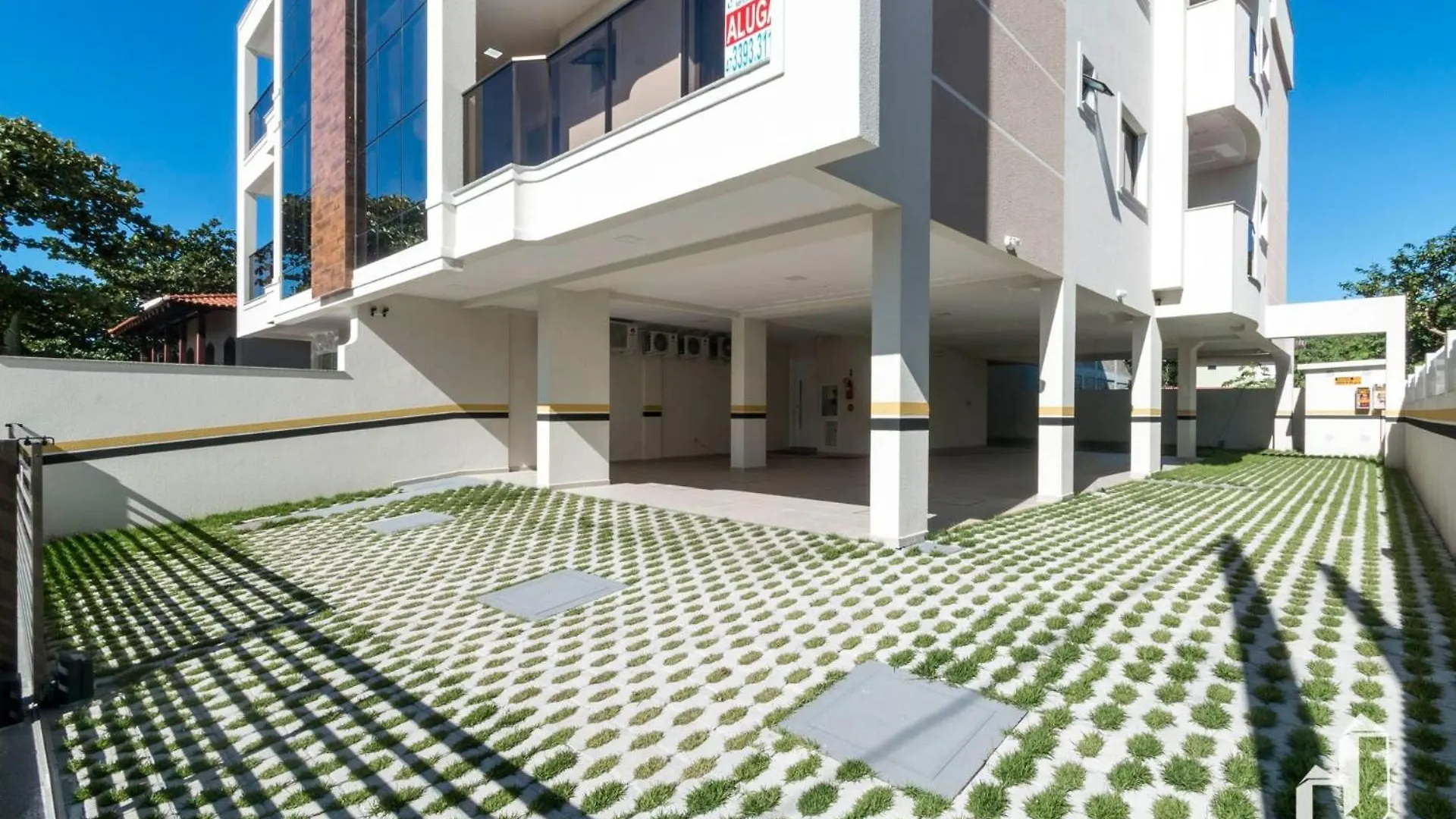 Apartamento Com 02 Dormitorios Bombinhas 0*,